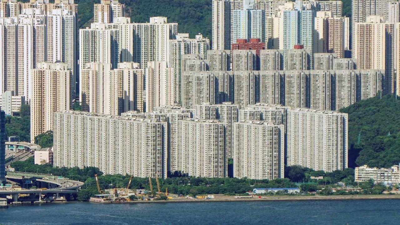 Penambahan 73 Kasus Positif Covid-19 Di Hong Kong Hari Ini (25 Januari 2021). Pemerintah Melakukan Evakuasi Untuk Semua Penghuni Unit E Laguna City Block 5